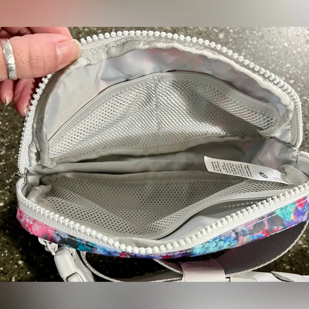 NEW Lululemon Flower Glide Multi Everywhere Belt Bag 1L Travel Crossbody Gym